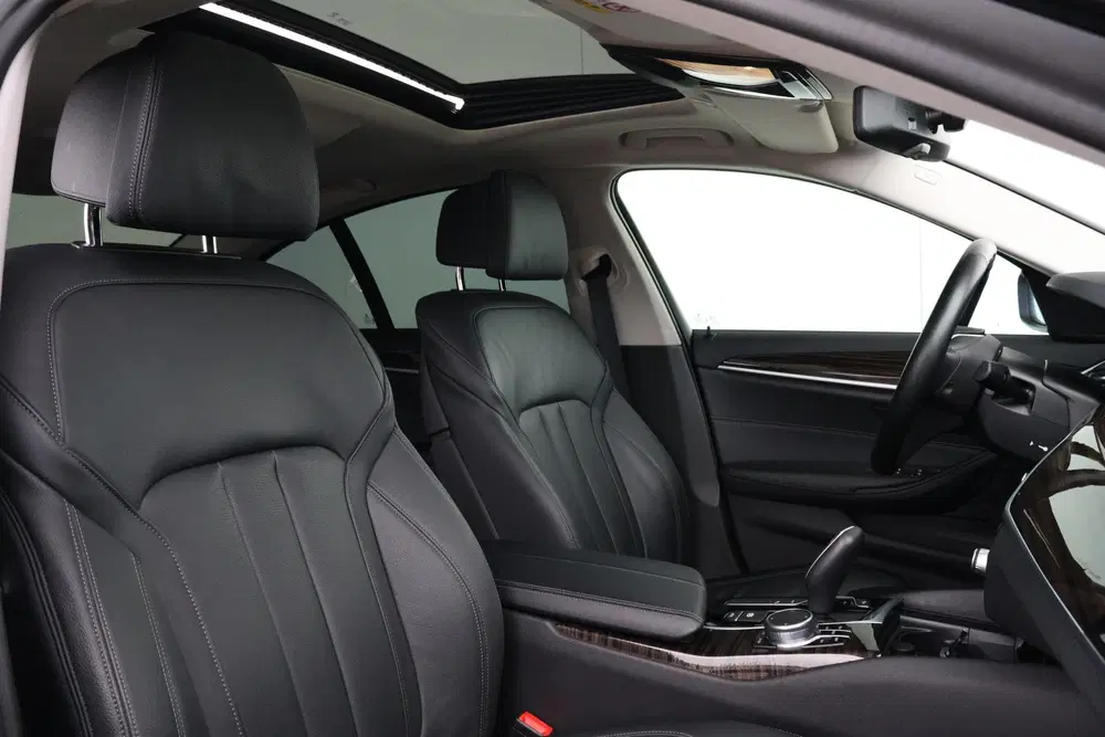 BMW 5-serie 530e iPerformance High Executive uit 2019, foto 8