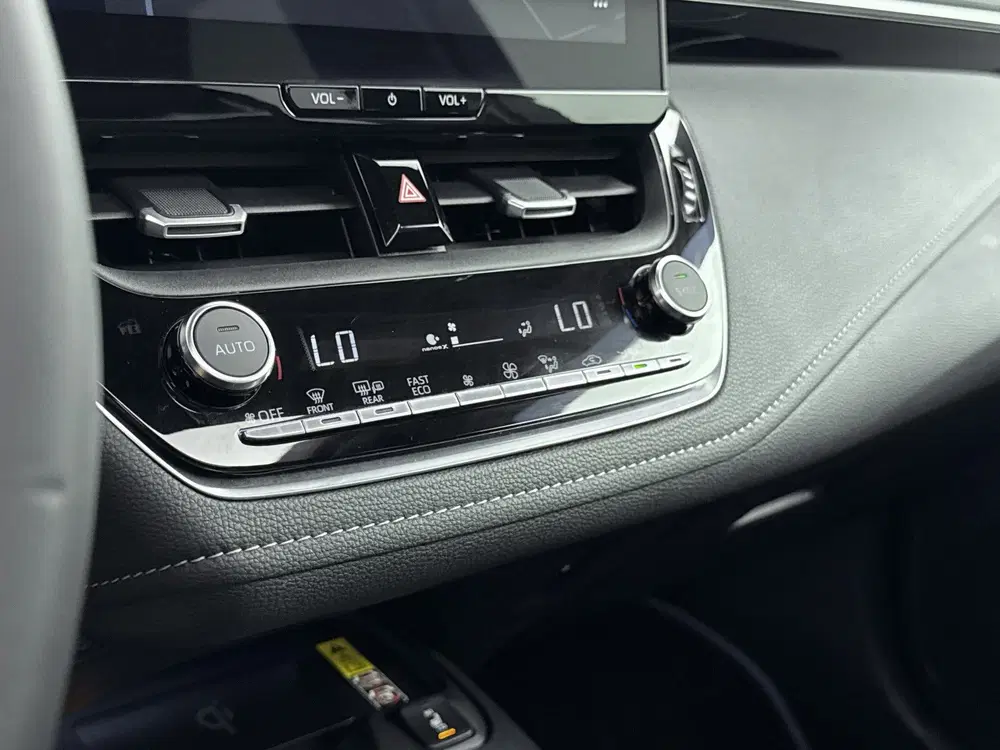 Toyota Corolla Hybrid 200 Premium uit 2024, foto 14