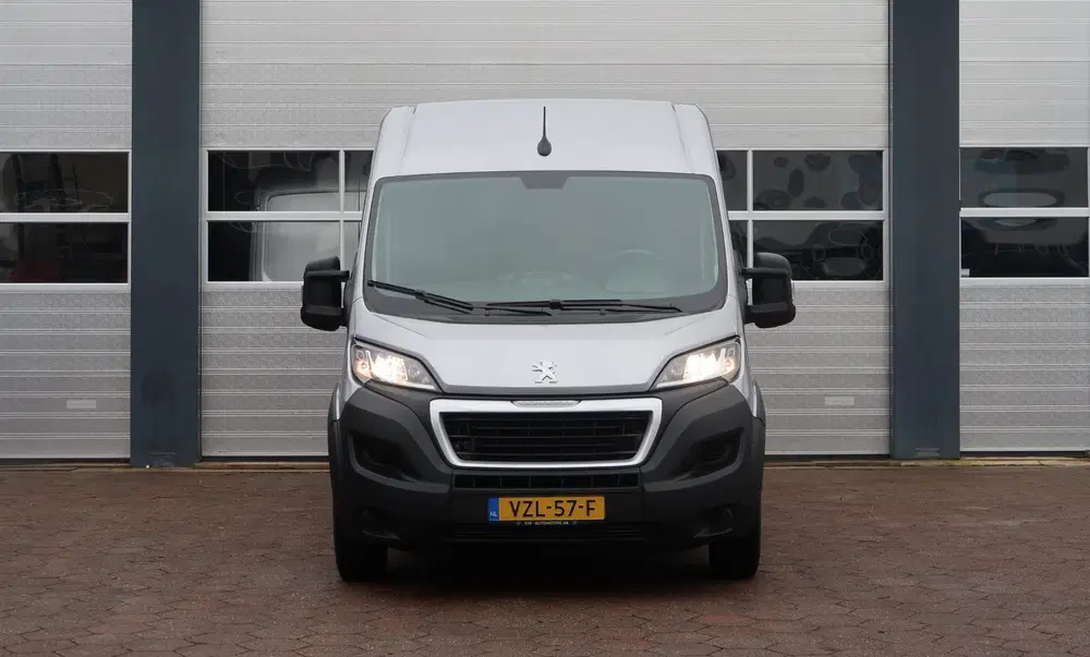 Peugeot Boxer 2.2 BlueHDi 165 L4H3 CAMERA uit 2023, foto 5