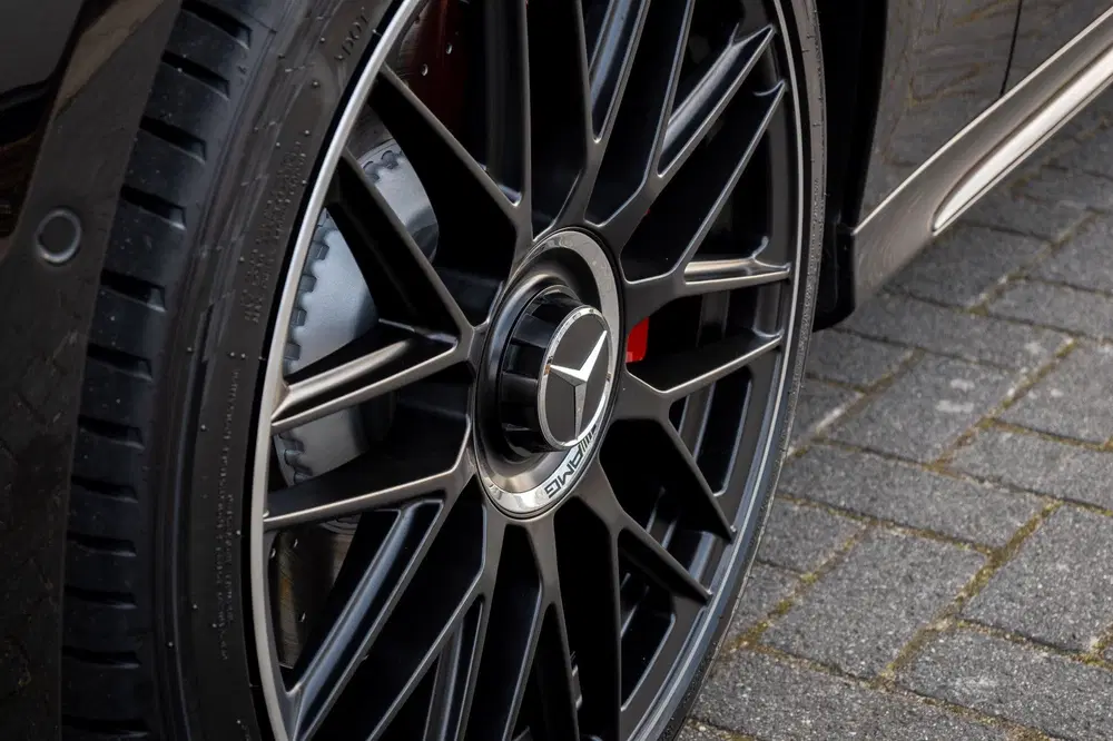 Mercedes-Benz E-Klasse 300 e AMG Line Panoramadak Black & Bl uit 2025, foto 15