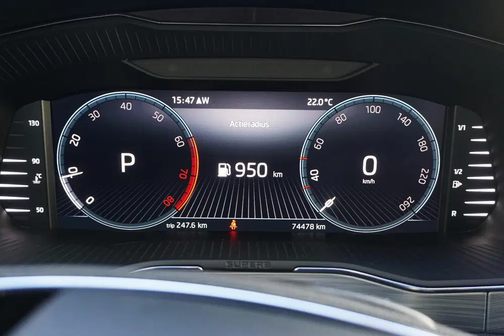 Skoda Superb 1.5 TSI ACT Business Edition uit 2024, foto 2