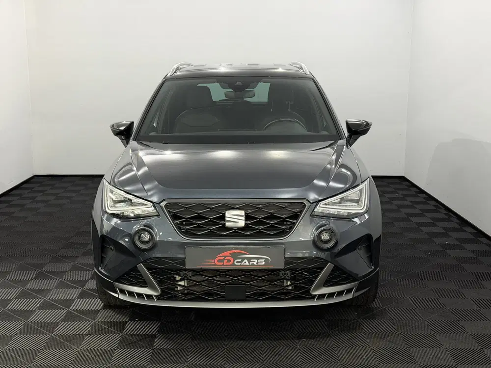 SEAT Arona 1.5 EcoTSI FR Business Connect Camera uit 2024, foto 2