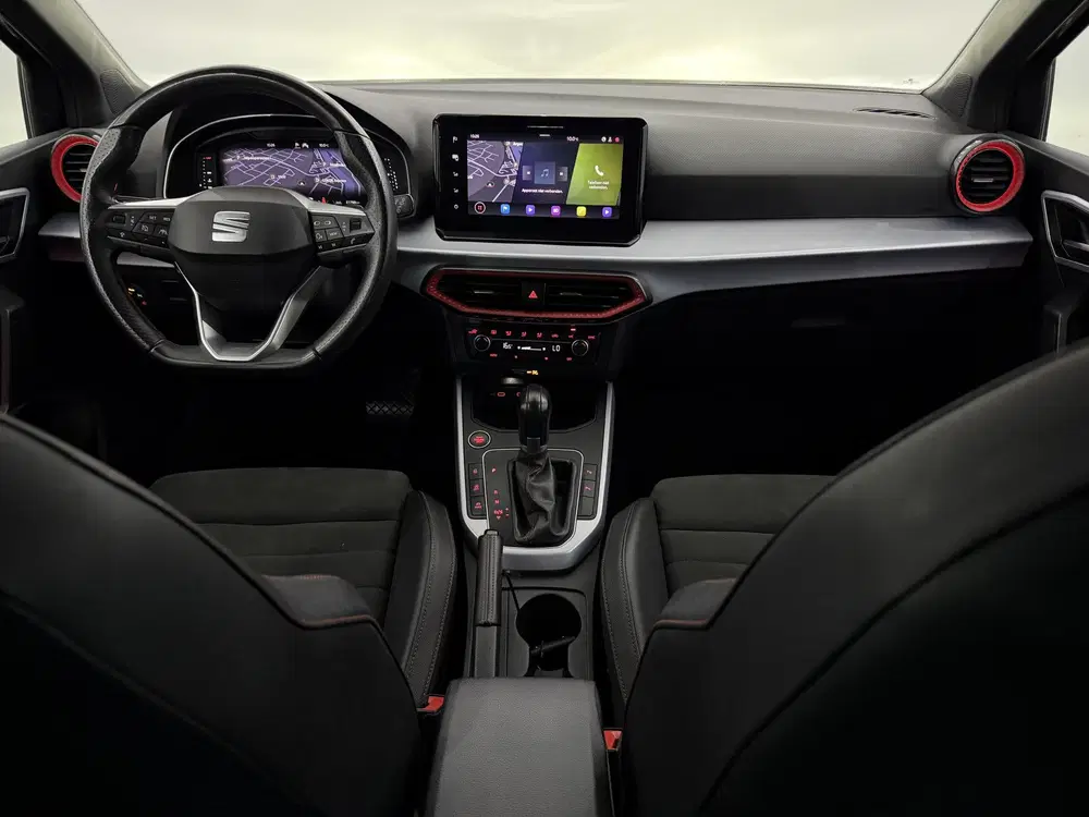 SEAT Arona 1.5 EcoTSI FR Business Connect Camera uit 2024, foto 3