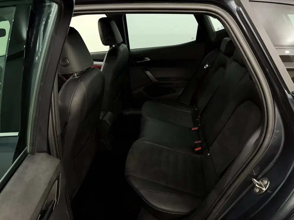 SEAT Arona 1.5 EcoTSI FR Business Connect Camera uit 2024, foto 7