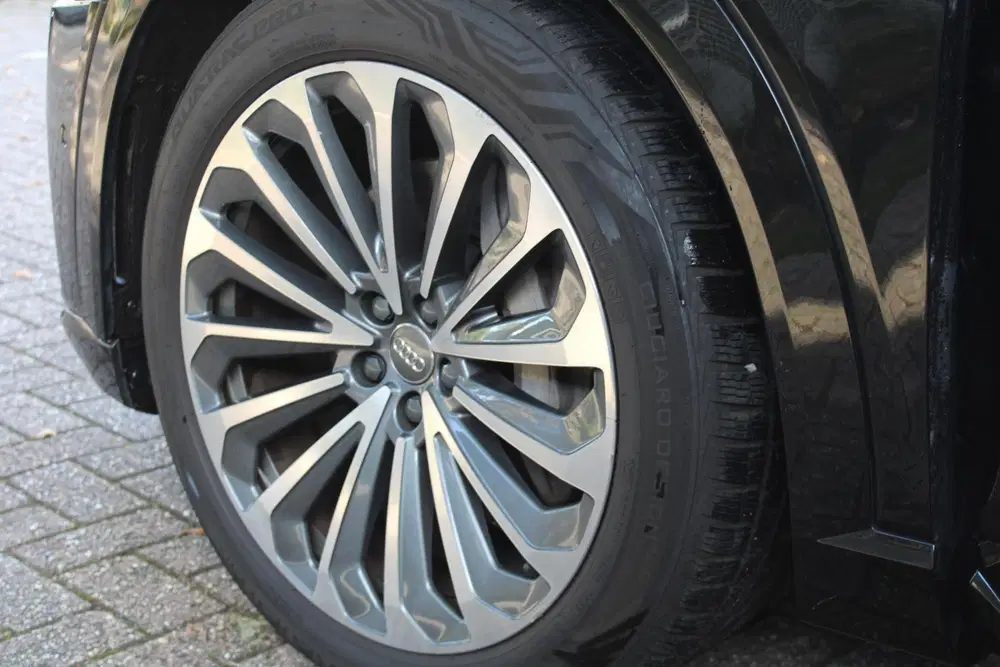Audi e-tron e-tron 55 Quattro 95 kWh uit 2019, foto 13