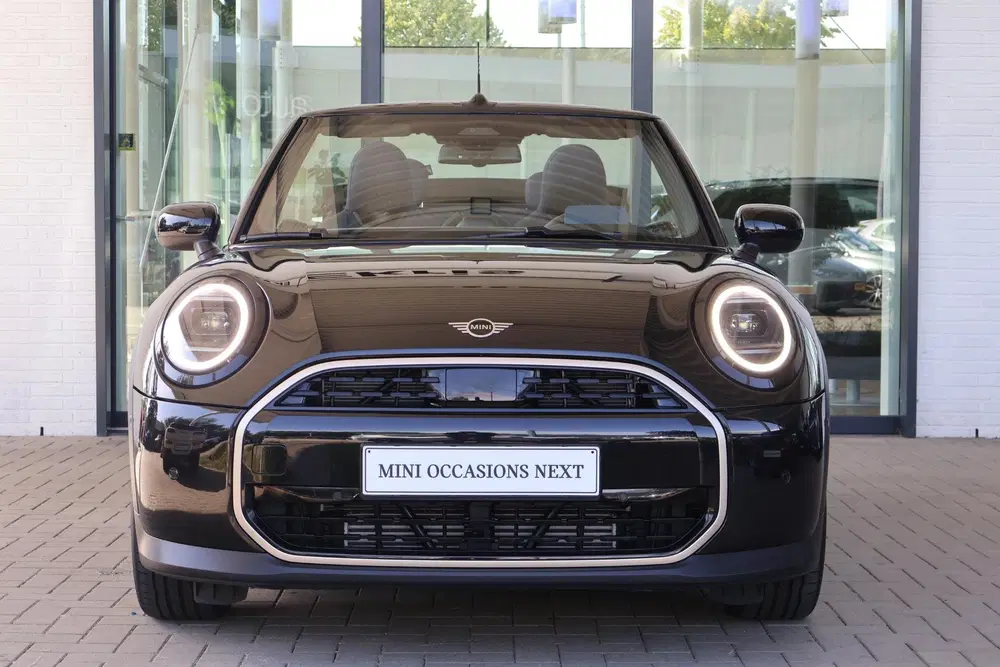 Mini Cabrio 2.0 Cooper C Favoured L uit 2025, foto 3