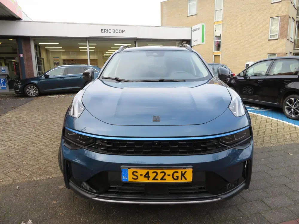 Lynk & Co 01 1.5 PHEV 26dKM TREKHAAK PANODAK uit 2023, foto 3