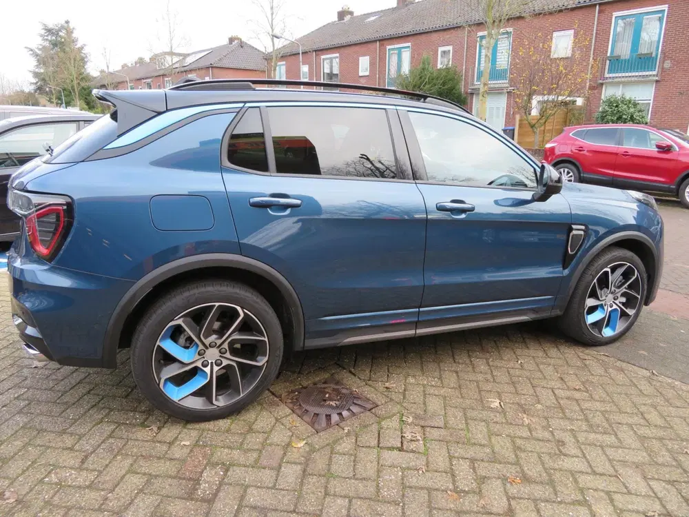 Lynk & Co 01 1.5 PHEV 26dKM TREKHAAK PANODAK uit 2023, foto 5