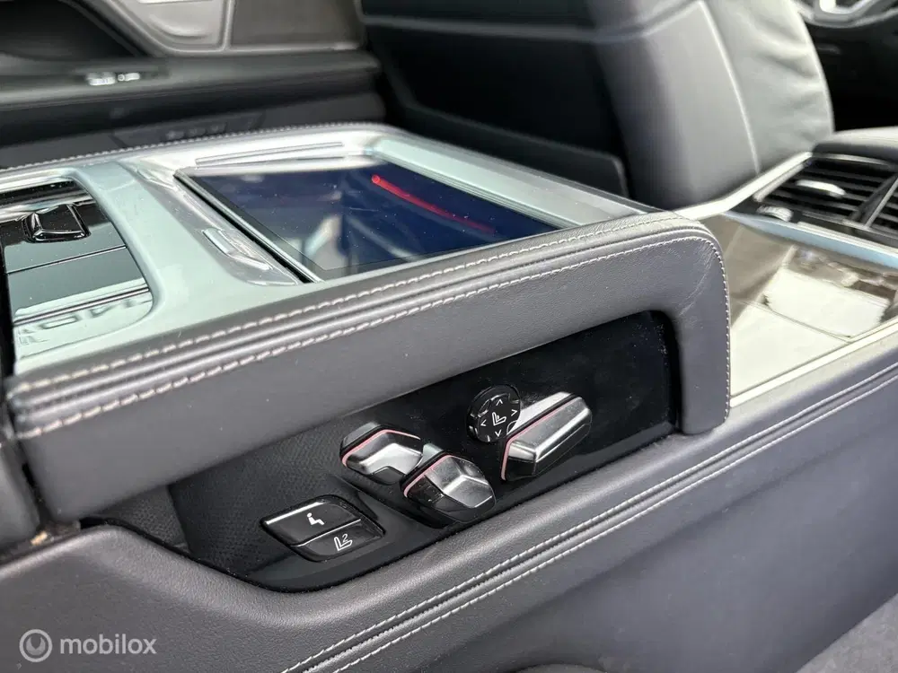 BMW 7-serie 745Le Sky Lounge uit 2021, foto 14