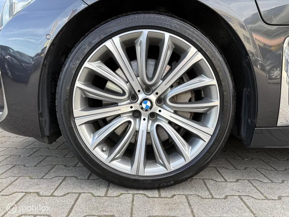 BMW 7-serie 745Le Sky Lounge uit 2021, foto 3