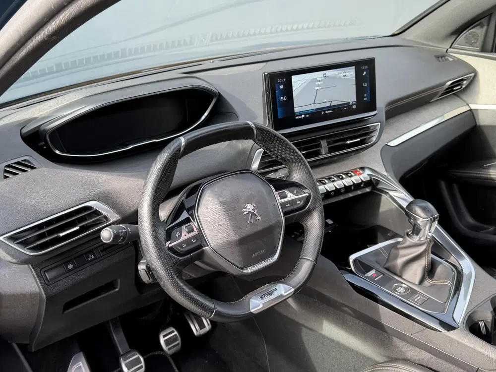 Peugeot 5008 BWJ 10-2022 uit 2022, foto 3