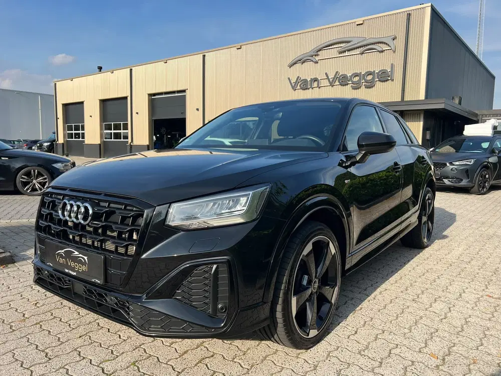 Audi Q2 35 TFSI S Edition camera uit 2023, foto 6