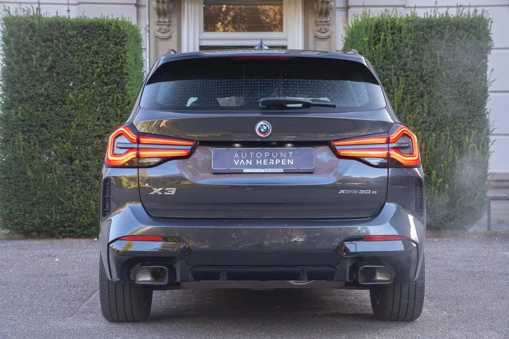 BMW X3 xDrive30e High Executive TREKHAAK uit 2022, foto 4