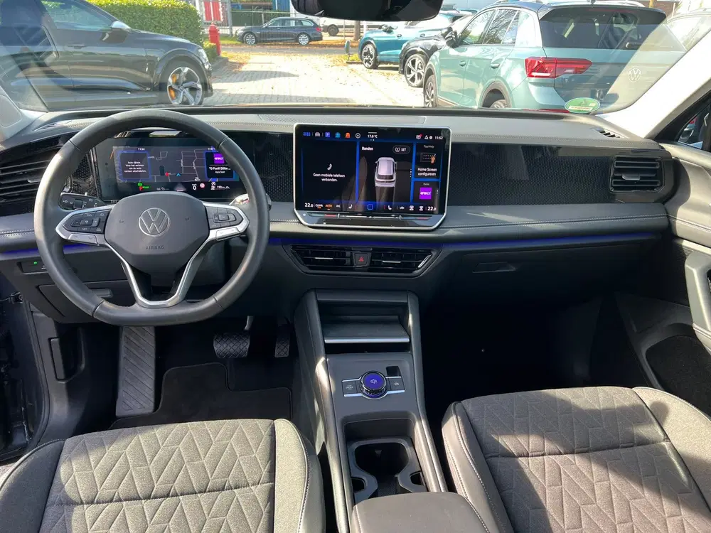 Volkswagen Tiguan 1.5 eTSI Life Business camera uit 2025, foto 13