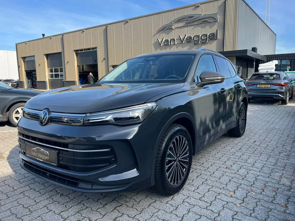 Volkswagen Tiguan 1.5 eTSI Life Business camera uit 2025, foto 7