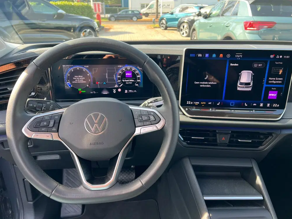Volkswagen Tiguan 1.5 eTSI Life Business camera uit 2025, foto 9