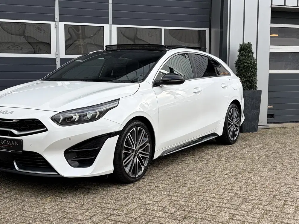 Kia ProCeed 1.5 T-GDi GT-PlusLine uit 2024, foto 4