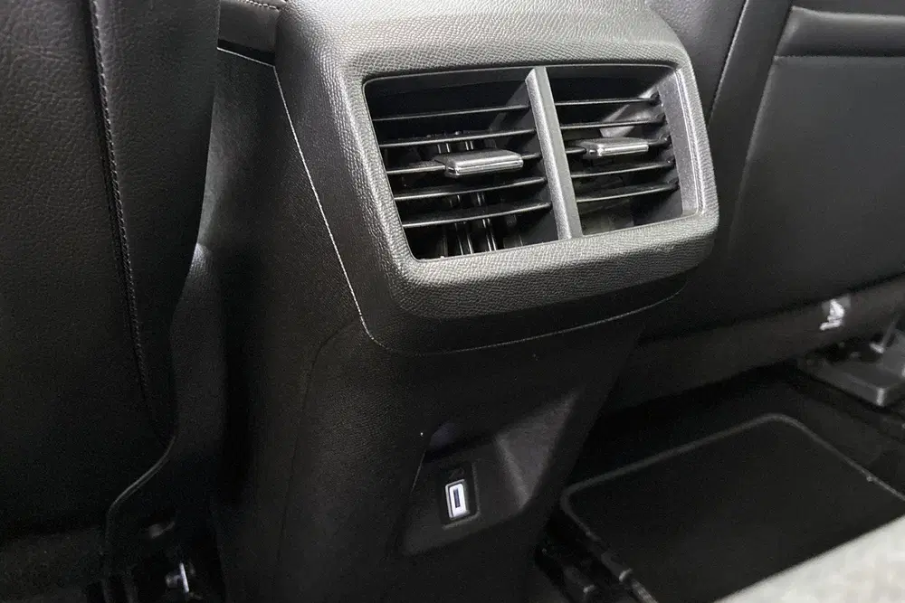 Citroën C5 Aircross Citroen C5 Aircross 1.6 PureTech Shine 180 uit 2021, foto 12