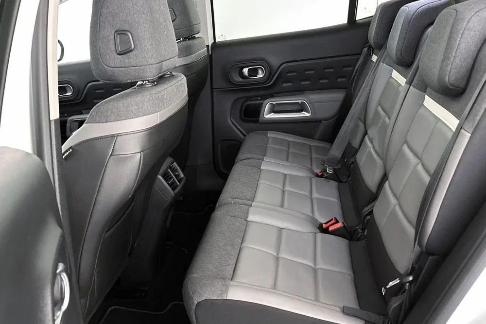 Citroën C5 Aircross Citroen C5 Aircross 1.6 PureTech Shine 180 uit 2021, foto 9