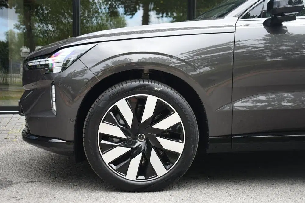 Volvo EX90 Twin Performance Ultra 517pk uit 2026, foto 8