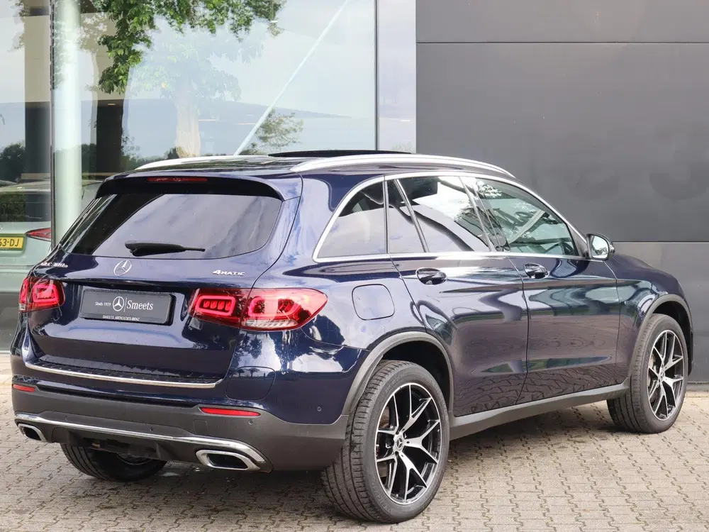 Mercedes-Benz GLC 300e 4MATIC Premium Plus l Trekhaak uit 2021, foto 2