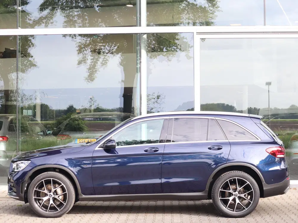 Mercedes-Benz GLC 300e 4MATIC Premium Plus l Trekhaak uit 2021, foto 4