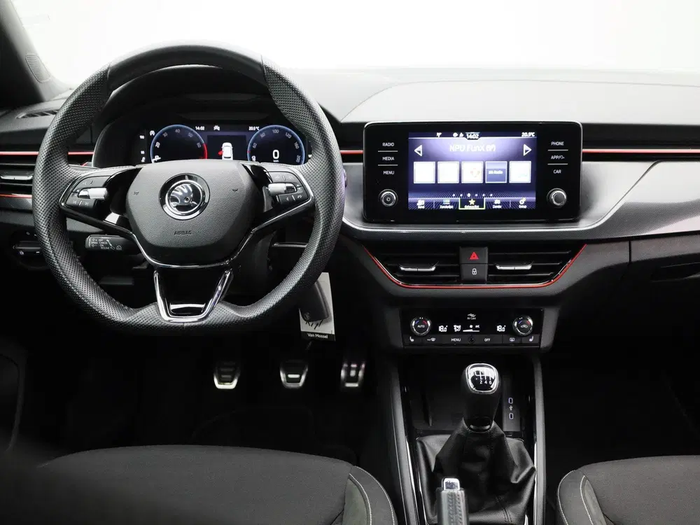 Skoda Kamiq 1.0 TSI Sport Business Stoelverwarming uit 2023, foto 7