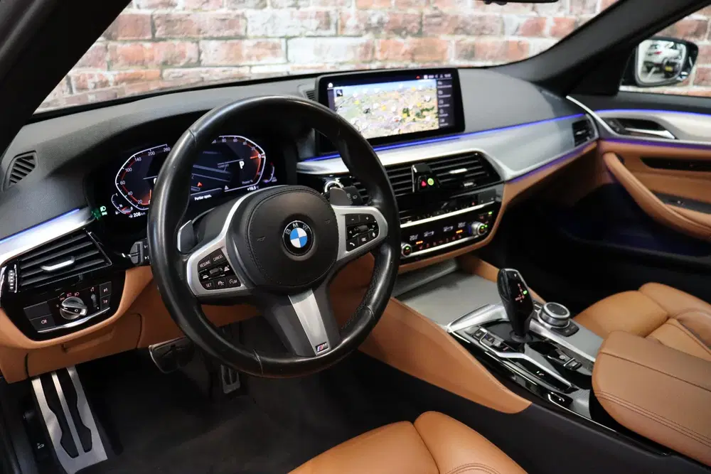 BMW 5-serie 520i High Executive M Sport Pakket Autom uit 2022, foto 14