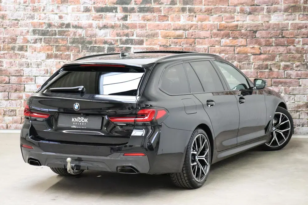 BMW 5-serie 520i High Executive M Sport Pakket Autom uit 2022, foto 4