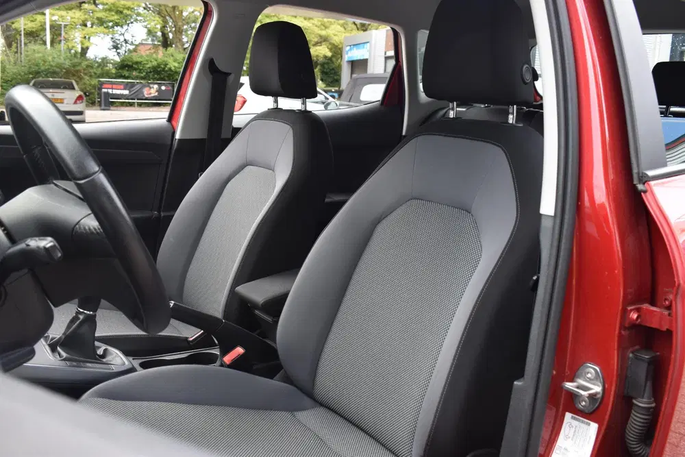 SEAT Arona 1.0 TSI Style Business Intense Carplay Nav uit 2019, foto 4