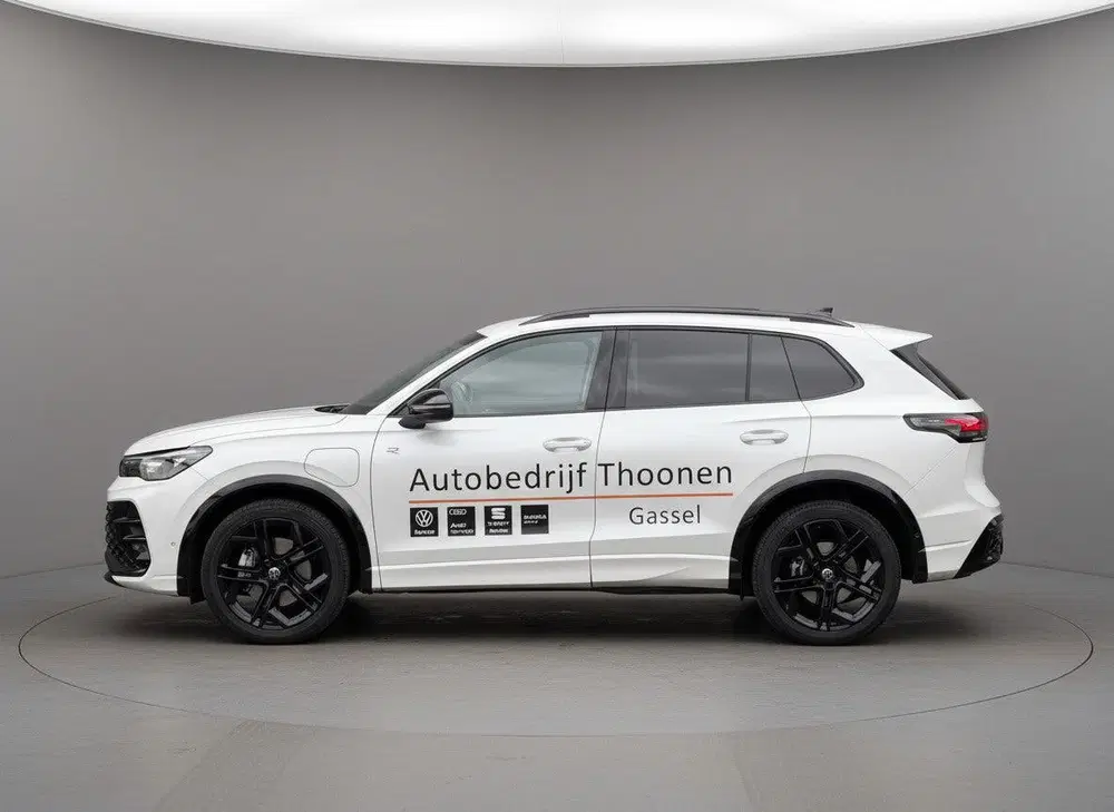 Volkswagen Tiguan 1.5 eHybrid R-Line Business Trekhaak uit 2024, foto 11