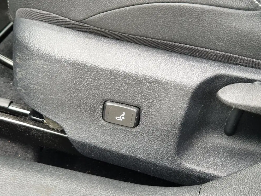 Toyota Corolla 2.0 Hybrid 184PK Business Plus uit 2022, foto 6