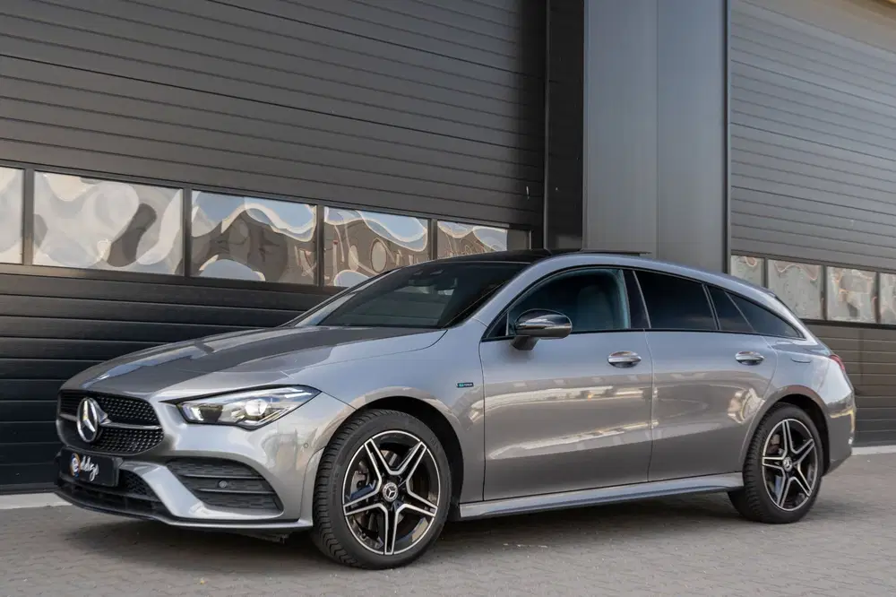 Mercedes-Benz CLA 250 e Premium uit 2020, foto 6