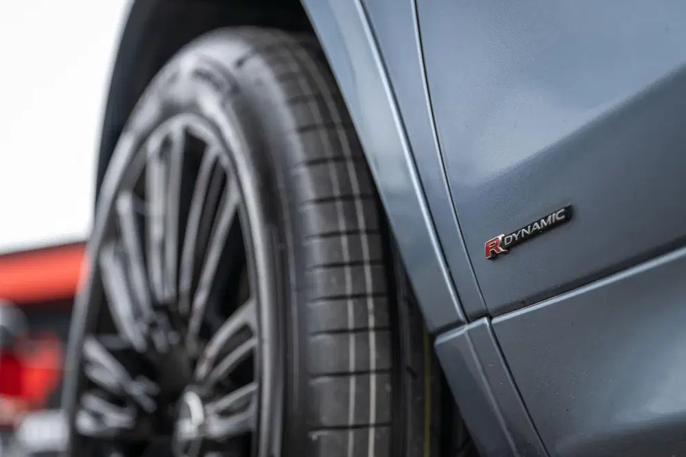 Land Rover Discovery Sport P300e 1.5 R-Dynamic 309PK uit 2021, foto 11