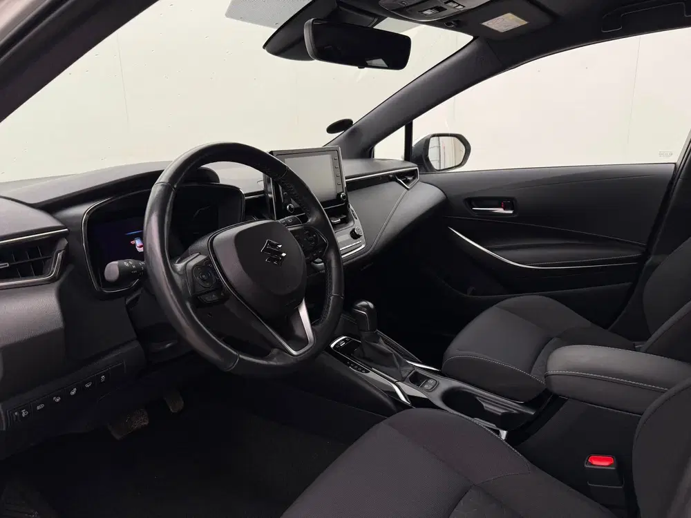 Suzuki Swace 1.8 Hybrid Style uit 2021, foto 6