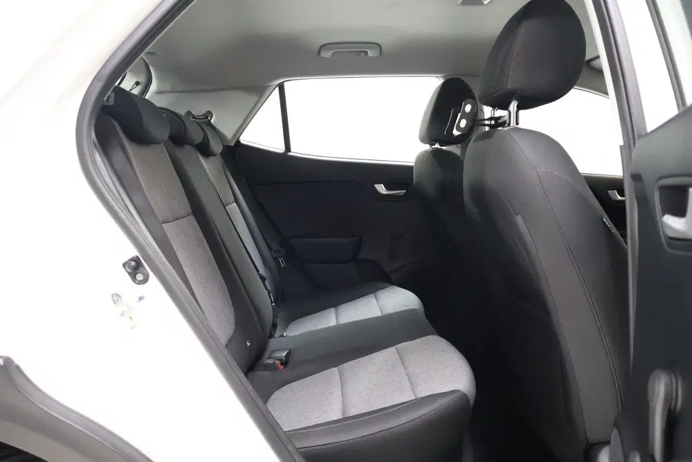 Kia Stonic 1.0 T-GDi DynamicLine uit 2020, foto 4
