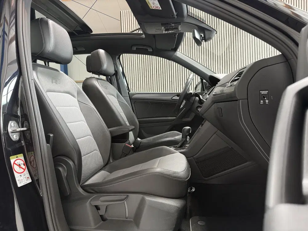 Volkswagen Tiguan 1.5 TSI ACT Highline R Line uit 2019, foto 15
