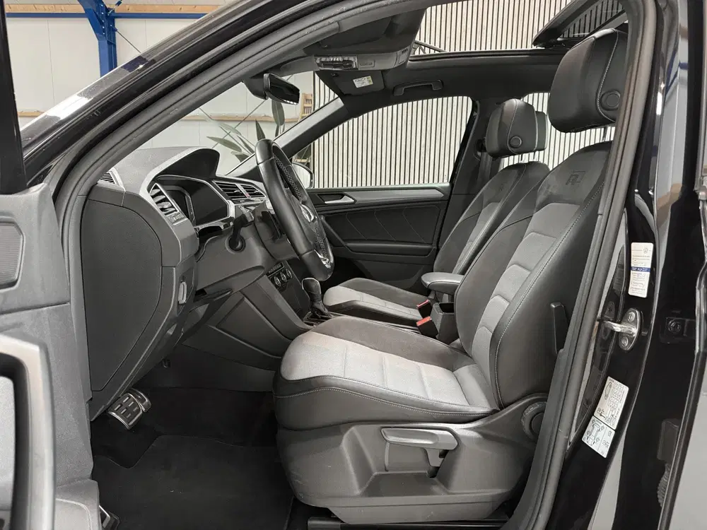 Volkswagen Tiguan 1.5 TSI ACT Highline R Line uit 2019, foto 3