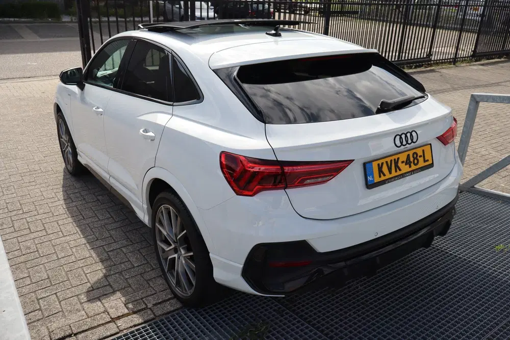Audi Q3 45 TFSI e 3x S-Line uit 2023, foto 12