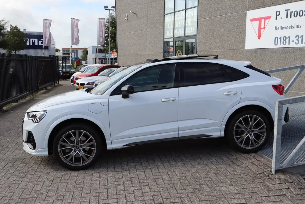 Audi Q3 45 TFSI e 3x S-Line uit 2023, foto 3