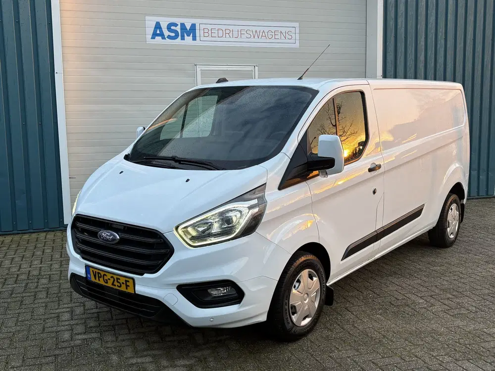 Ford Transit Custom 300 2.0 130Pk TDCI L2H1 Trend uit 2020, foto 2