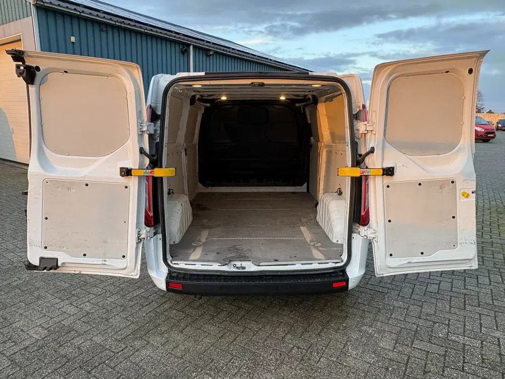 Ford Transit Custom 300 2.0 130Pk TDCI L2H1 Trend uit 2020, foto 9