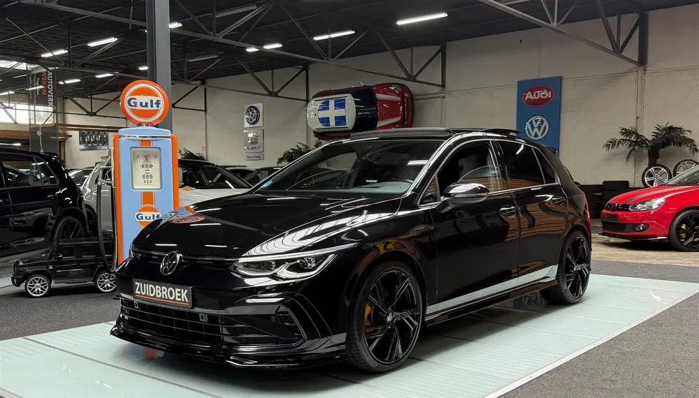 Volkswagen Golf 1.5 eTSI R-Line DSG uit 2021