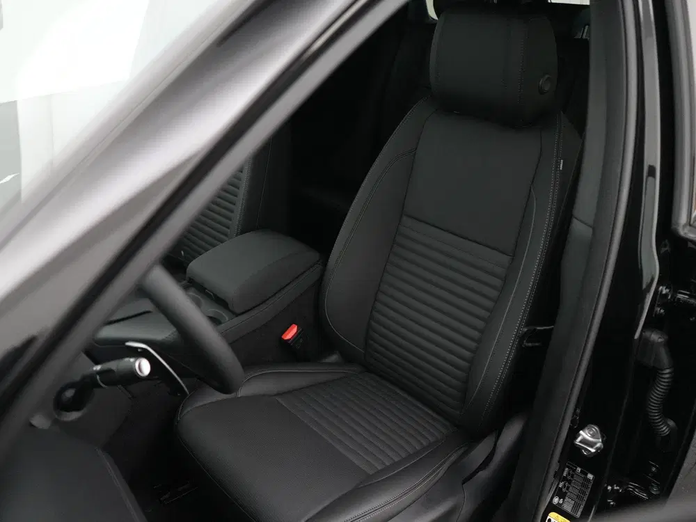 Land Rover Discovery Sport 1.5 P270e PHEV Dynamic S uit 2026, foto 7