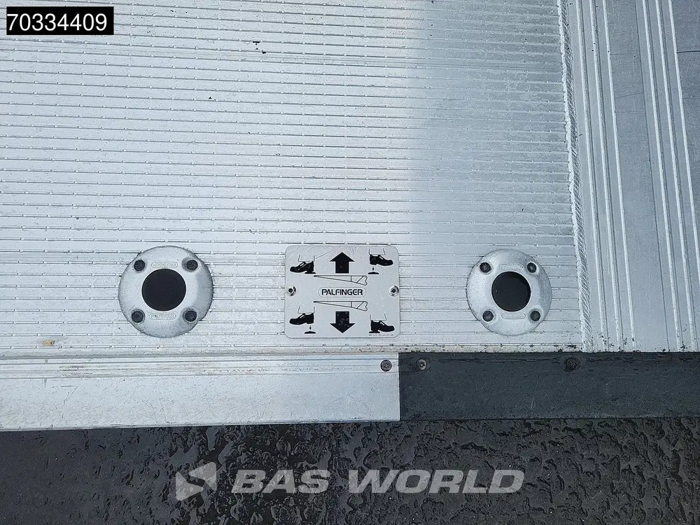 Iveco Daily 3.0L Automaat 1000KG Laadklep Luchtvering uit 2022, foto 10