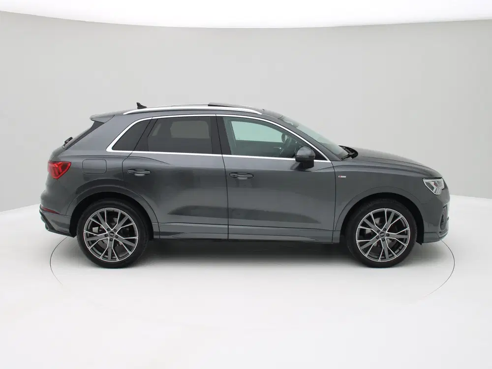 Audi Q3 35 TDI S-Line Pano uit 2021, foto 6
