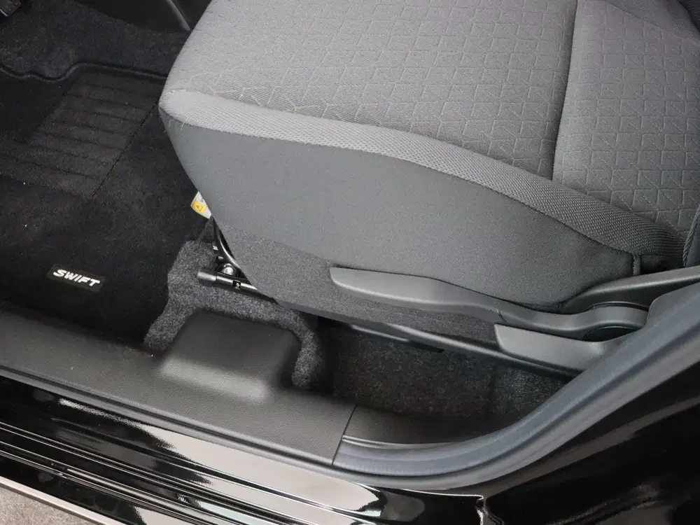 Suzuki Swift 1.2 Select Smart Hybrid Automaat uit 2026, foto 10