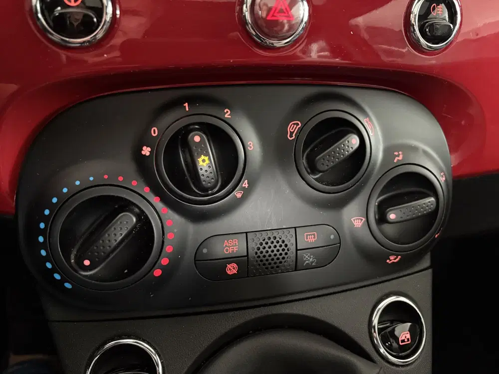 Fiat 500 1.0 Hybrid Dolcevita Airco uit 2021, foto 11