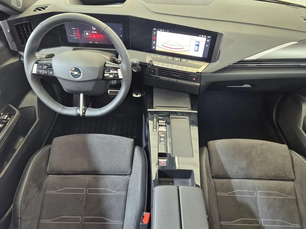 Opel Astra 1.2 Turbo Hybrid Ultimate Automaat uit 2025, foto 10