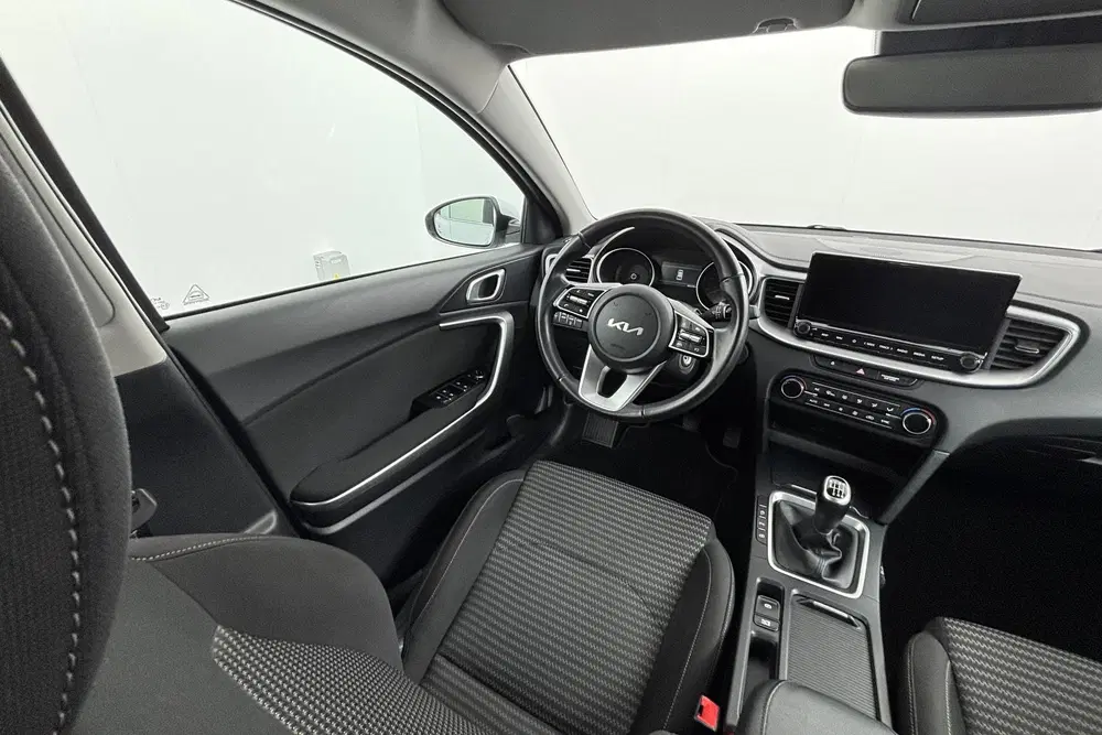 Kia Ceed 1.0 T-GDi DynamicLine – fris en veelz uit 2024, foto 14
